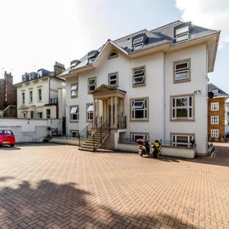 Windsor Holiday Apartments ลอนดอน ภายนอก รูปภาพ